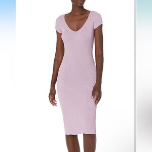 NWT GUESS Women's Essential Short Sleeve Lynx Midi Sweater Dress